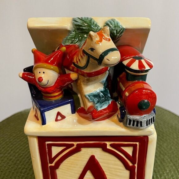 Pfaltzgraff Holiday Garland Candy dish ABC block with lid NWT - Picture 2 of 12